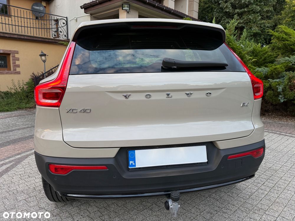 Volvo XC 40 B4 B DKG Plus Dark - 20