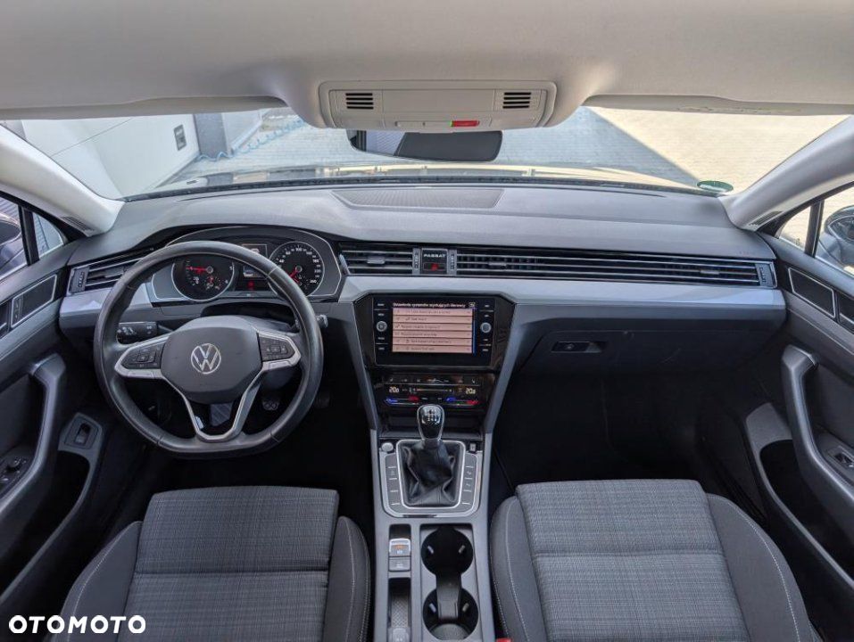 Volkswagen Passat - 35