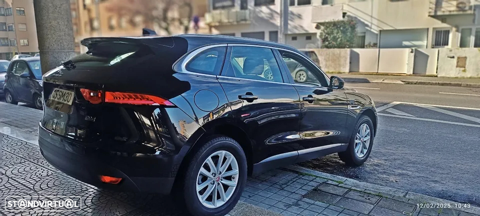 Jaguar F-Pace 2.0 i4D Prestige AWD Aut. - 6
