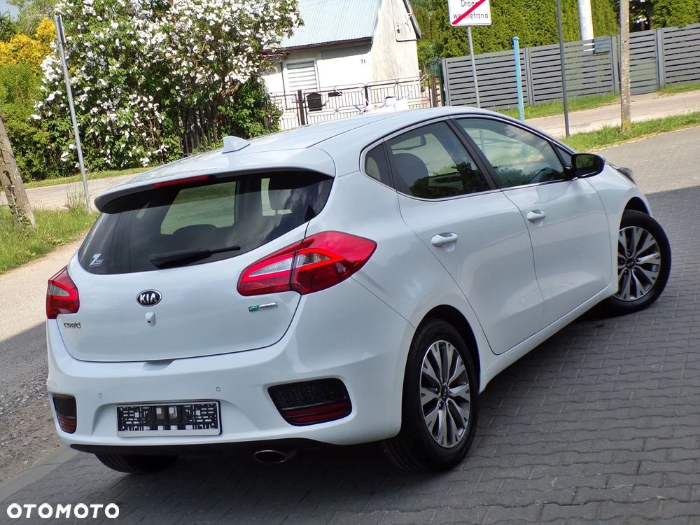 Kia Ceed 1.6 CRDi L - 12