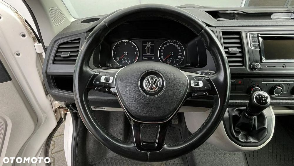 Volkswagen Transporter - 22