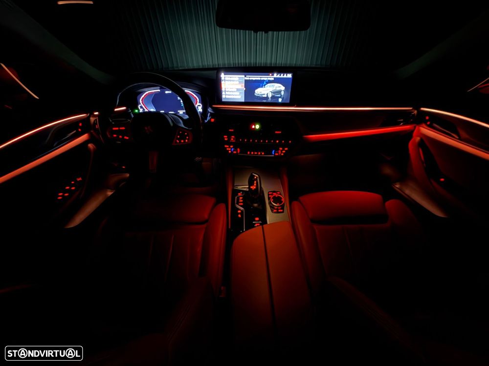 BMW 520 e Line Luxury - 41
