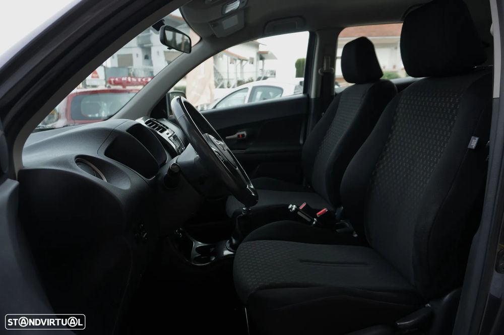 Toyota Urban Cruiser 1.4 D-4D High Pack - 11