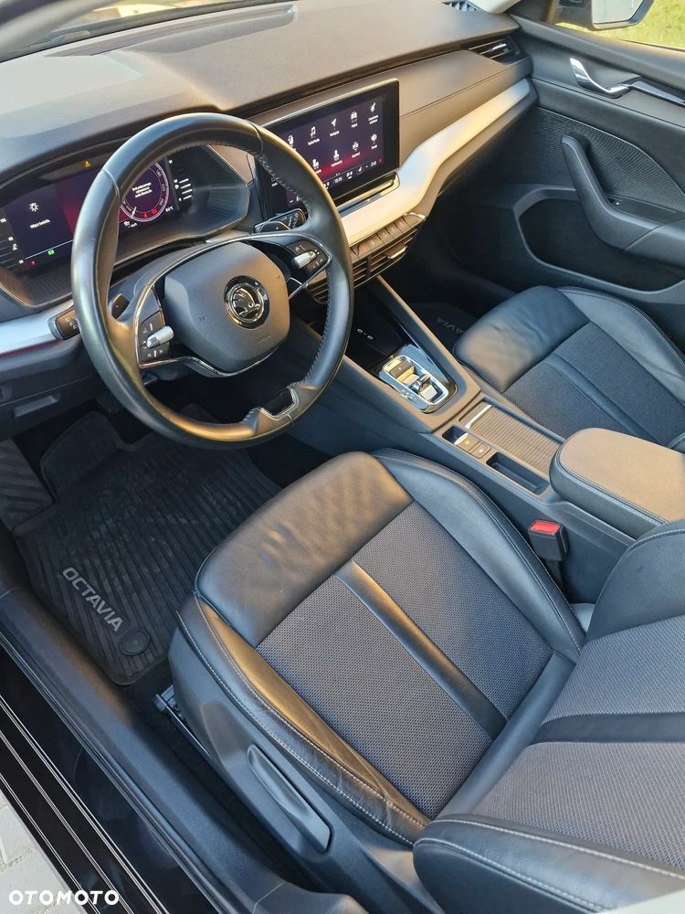 Skoda Octavia 2.0 TDI DSG Edition Plus - 16