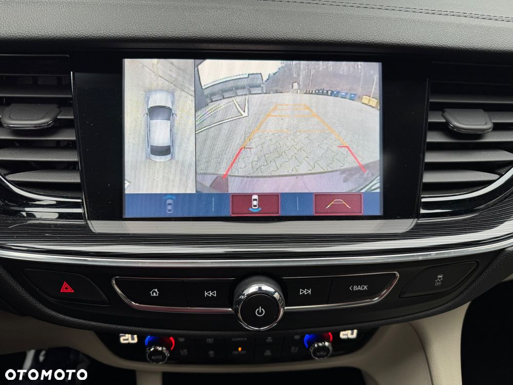 Opel Insignia 2.0 BiTurbo 4x4 Ultimate Exclusive - 26