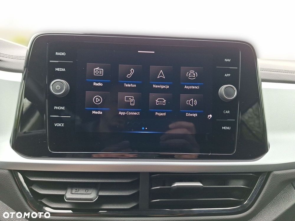 Volkswagen T-Roc - 19