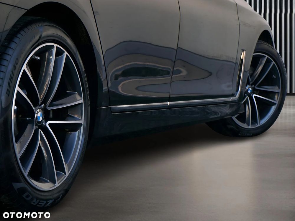 BMW Seria 7 730d xDrive - 12