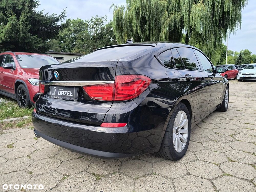 BMW 5GT - 5