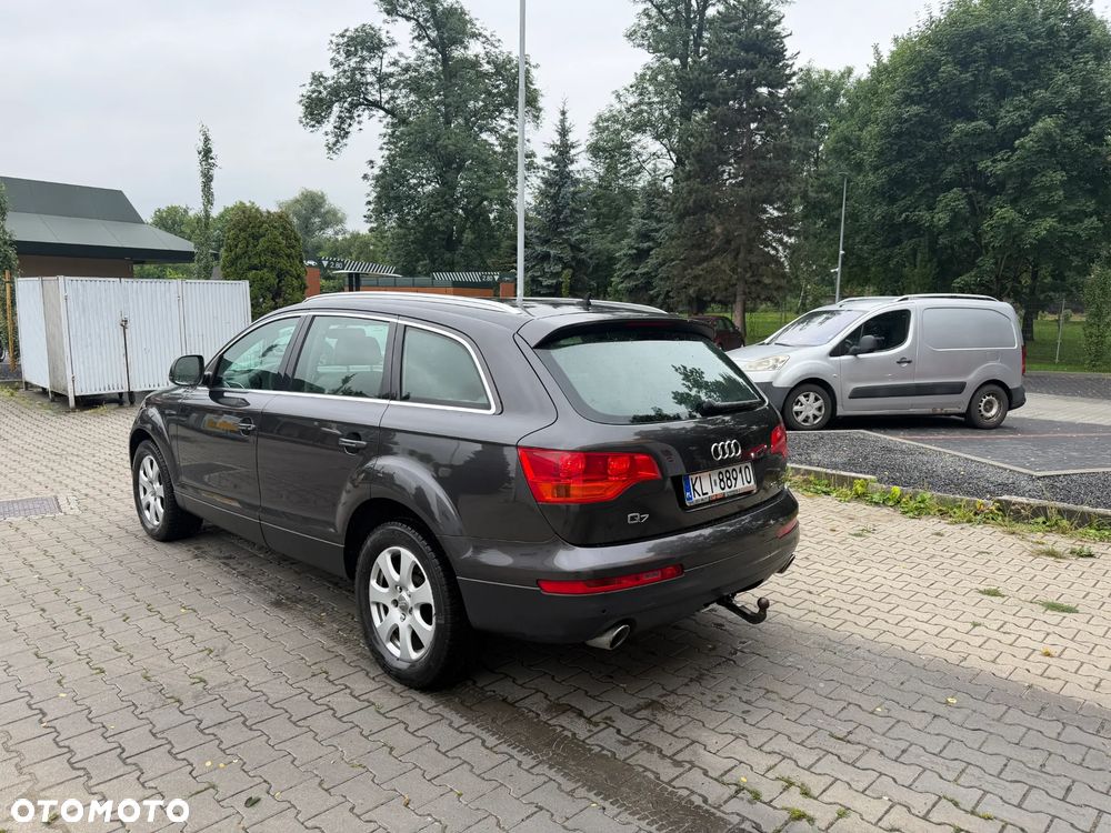 Audi Q7 - 3