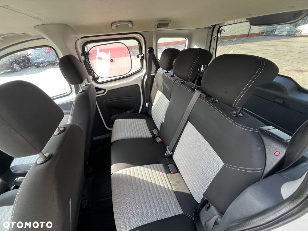 Fiat Fiorino Kombi 8V Elegant - 12