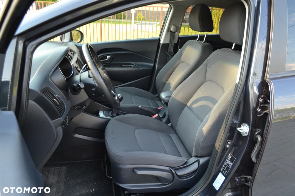 Kia Rio 1.2 Business Line - 11