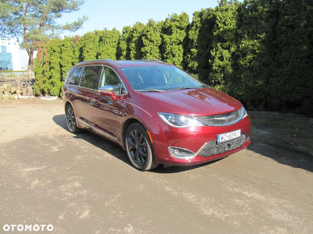 Chrysler Pacifica - 7