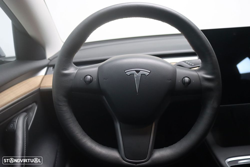 Tesla Model 3 Standard Range Plus RWD - 18