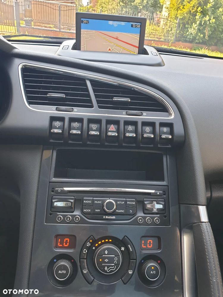 Peugeot 3008 HDi 150 Allure - 26