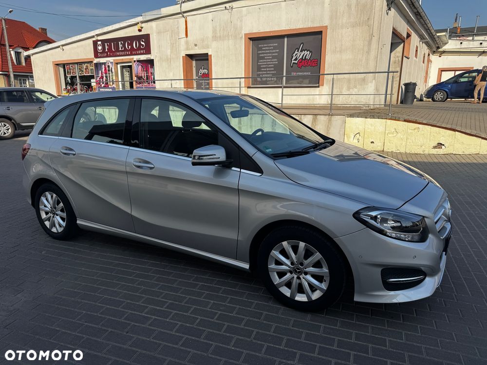 Mercedes-Benz Klasa B 180 (BlueEFFICIENCY) 7G-DCT - 4