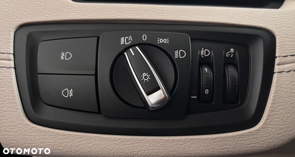 BMW X1 xDrive20d Sport Line - 19