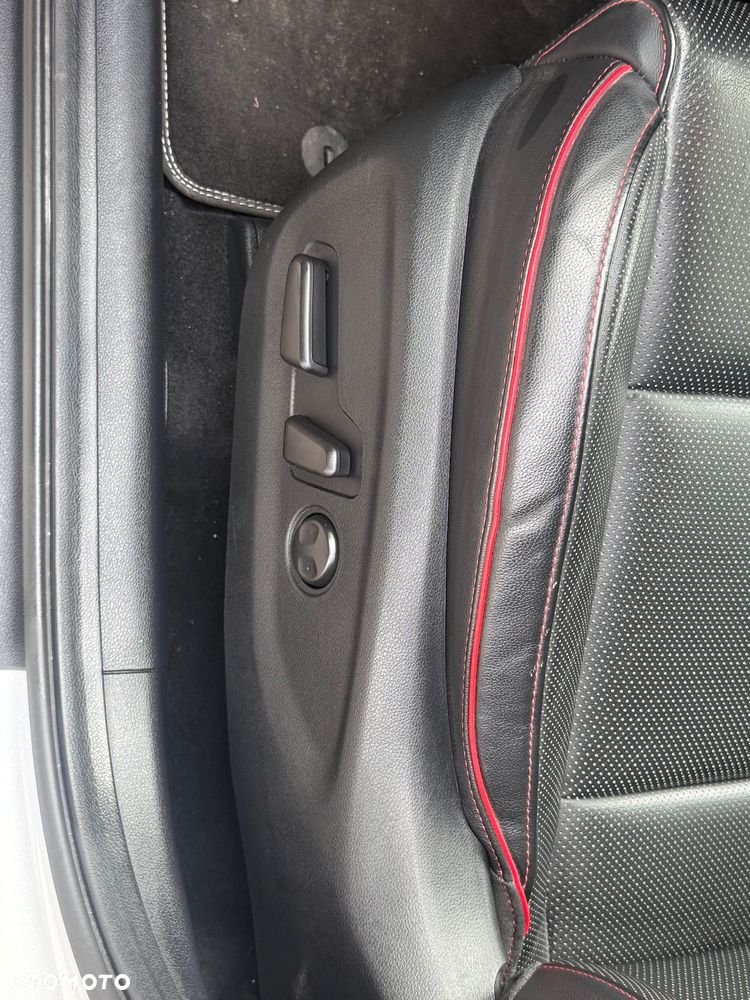 Kia Sportage 1.6 CRDI AWD Eco-Dynamics+ (48V M-H) DCT GT LINE - 29