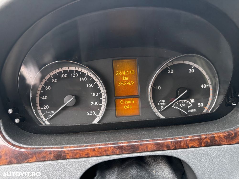 Mercedes-Benz Vito - 18