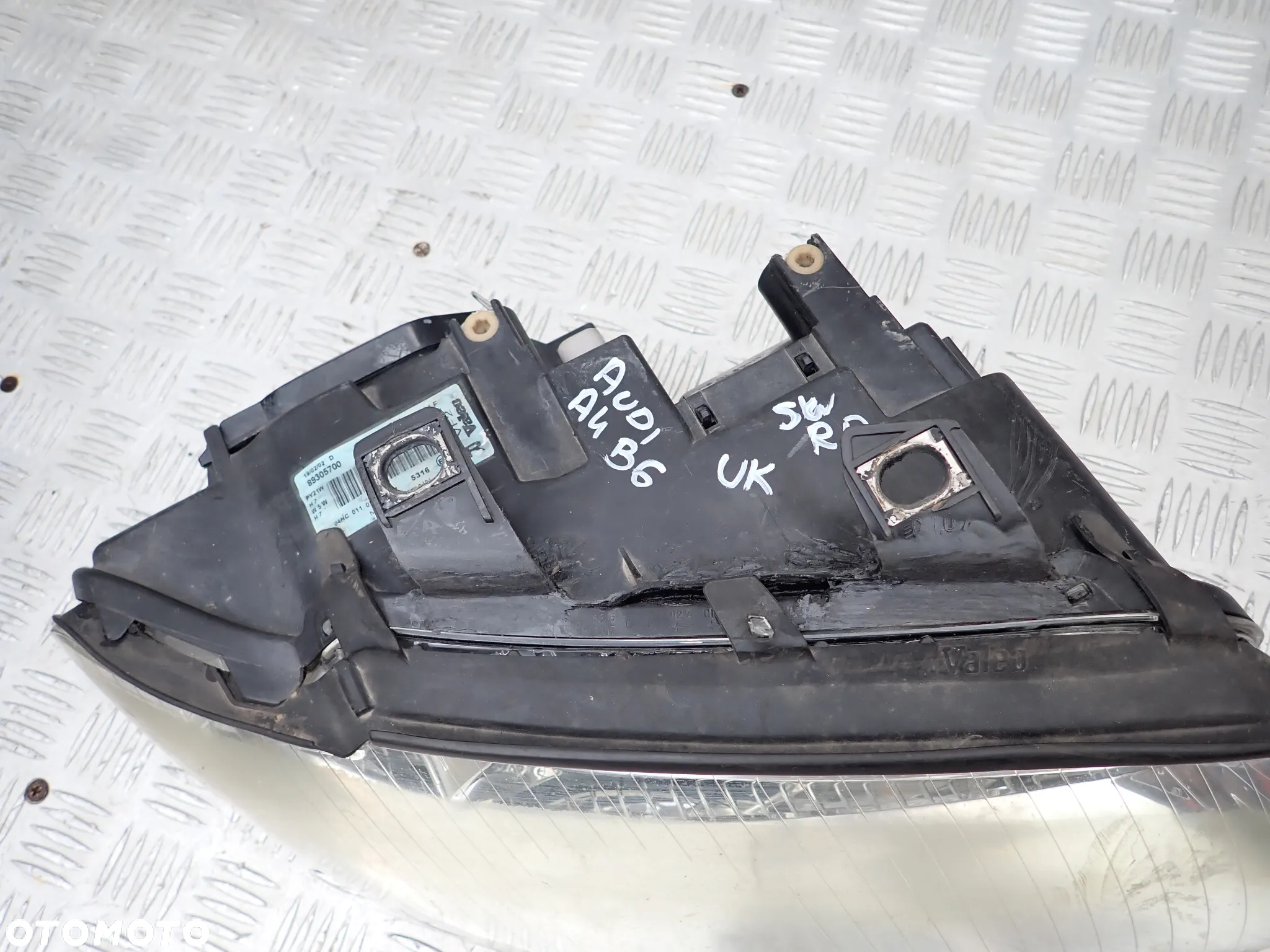 LAMPA LEWY / PRAWY PRZÓD AUDI A4 B6 8E0941004F / 8E0941003F ANGLIK - 4