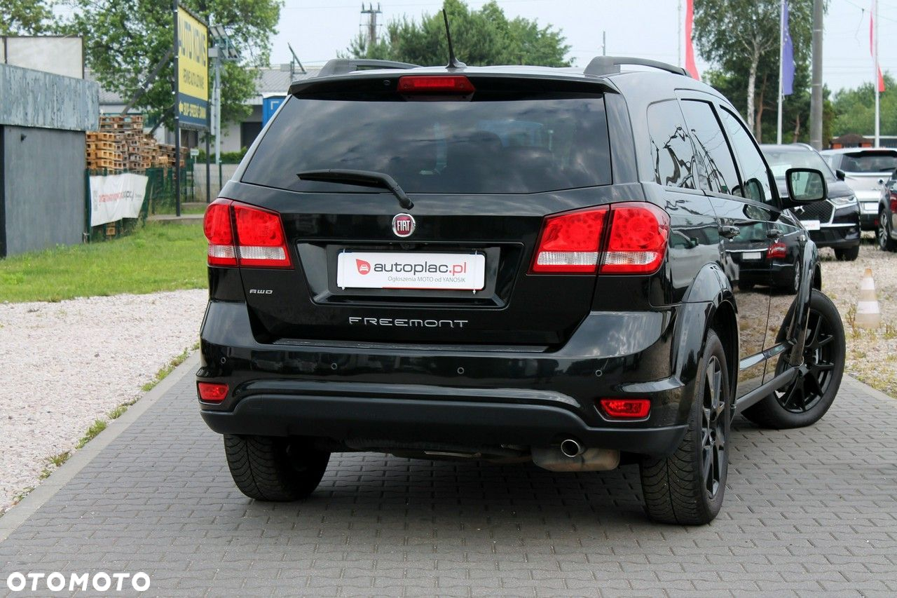 Fiat Freemont 2.0 Multijet Black Code AWD - 4