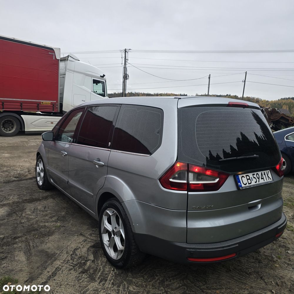 Ford Galaxy - 4