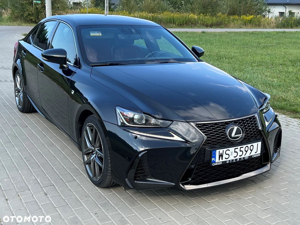 Lexus IS 200t / 300 F Sport - 2
