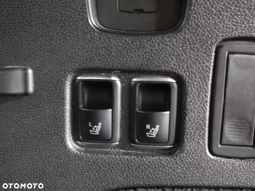 Mercedes-Benz GLS 350 d 4Matic 9G-TRONIC AMG Line - 23