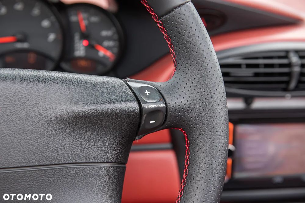 Porsche Boxster - 16