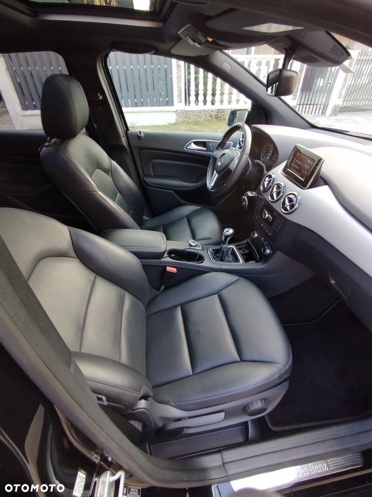 Mercedes-Benz Klasa B 200 CDI (BlueEFFICIENCY) - 14