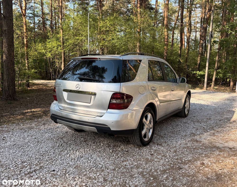 Mercedes-Benz ML 350 4-Matic - 6