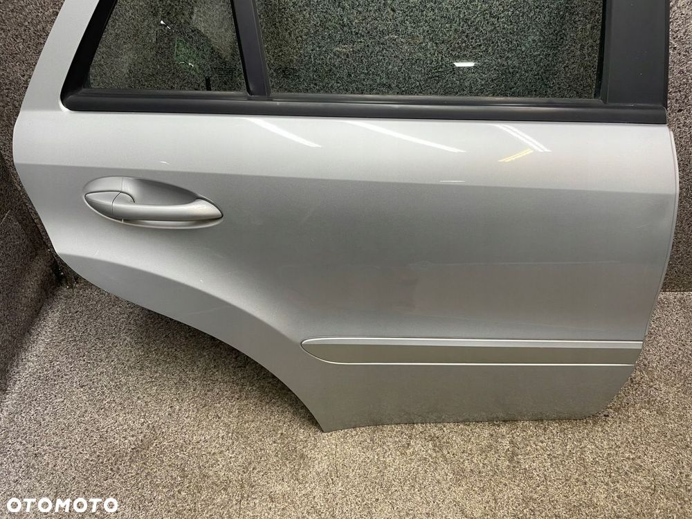 Drzwi prawy tyl tylne srebrne C775 775U Mercedes W164 ML ORG 100-120 umFe - 6