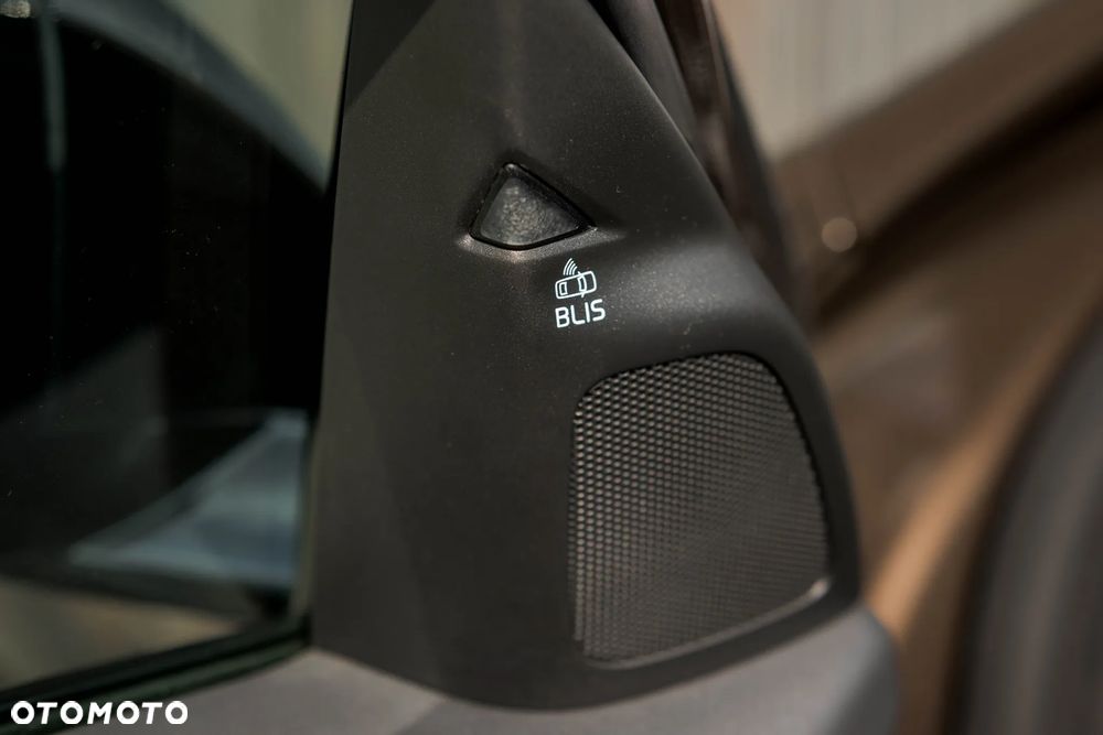 Volvo V60 Cross Country D3 Drive-E Summum - 25