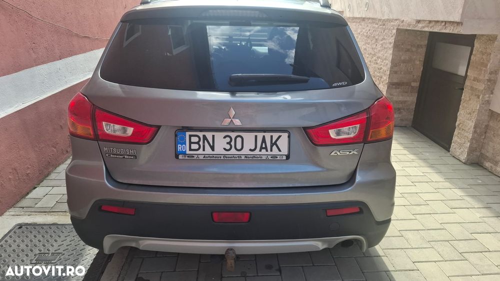 Mitsubishi ASX 1.8 DID 4WD Instyle U06 - 3