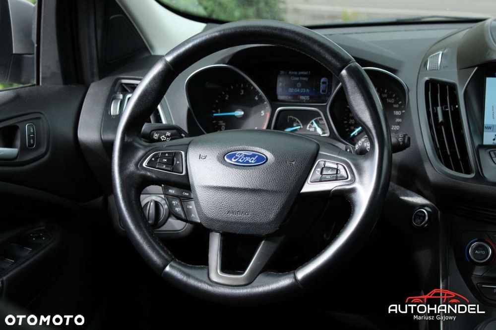 Ford Kuga - 10