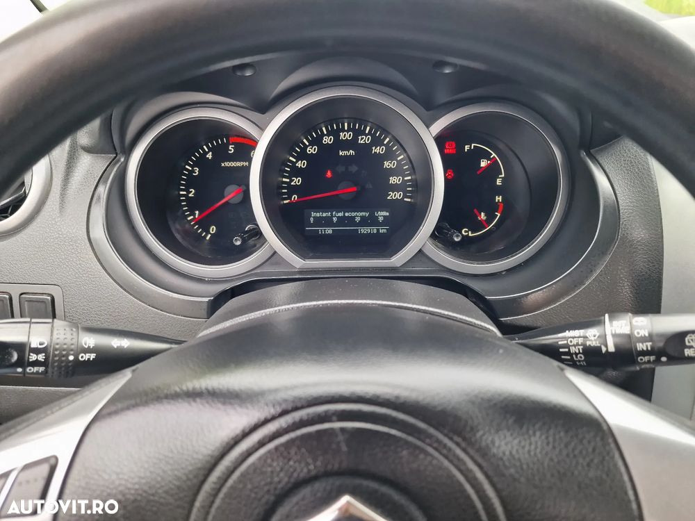 Suzuki Grand Vitara 1.9 DDiS Comfort - 19