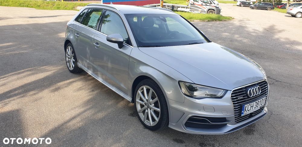 Audi A3 Sportback 1.4 TFSI E-tron Ambiente e-S tronic - 8