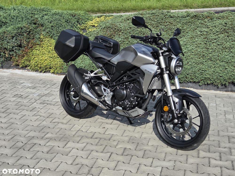 Honda CB - 9