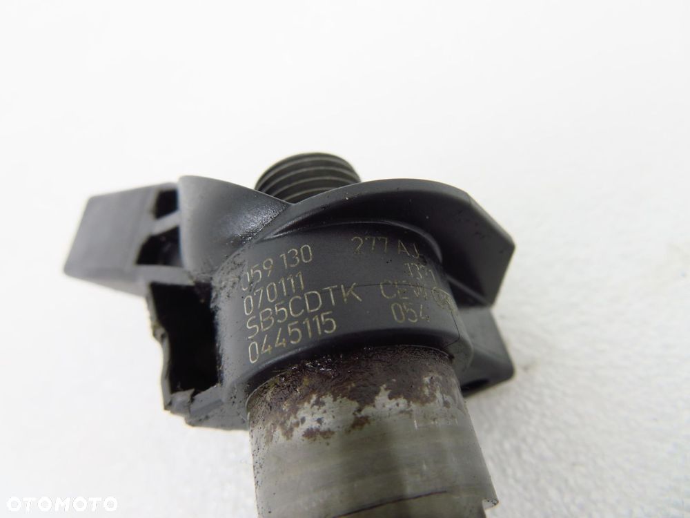 WTRYSKIWACZ AUDI A6 C6 2.7 TDI 059130277AJ - 2