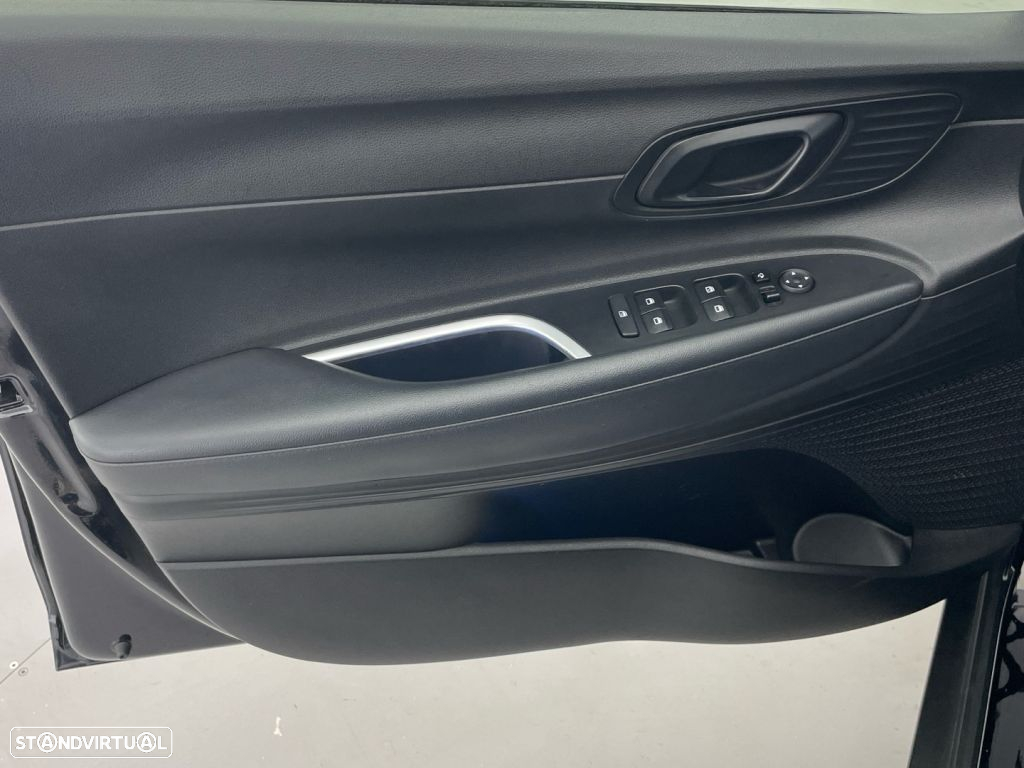 Hyundai Bayon 1.0 T-GDI Premium - 18