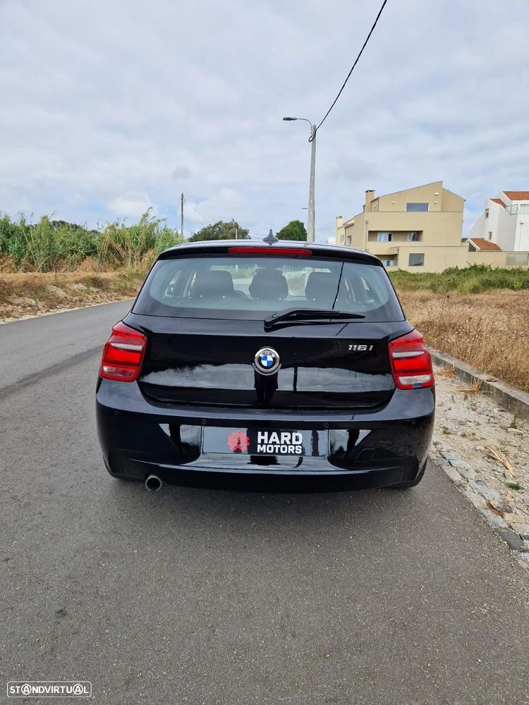 BMW 116 iA - 2