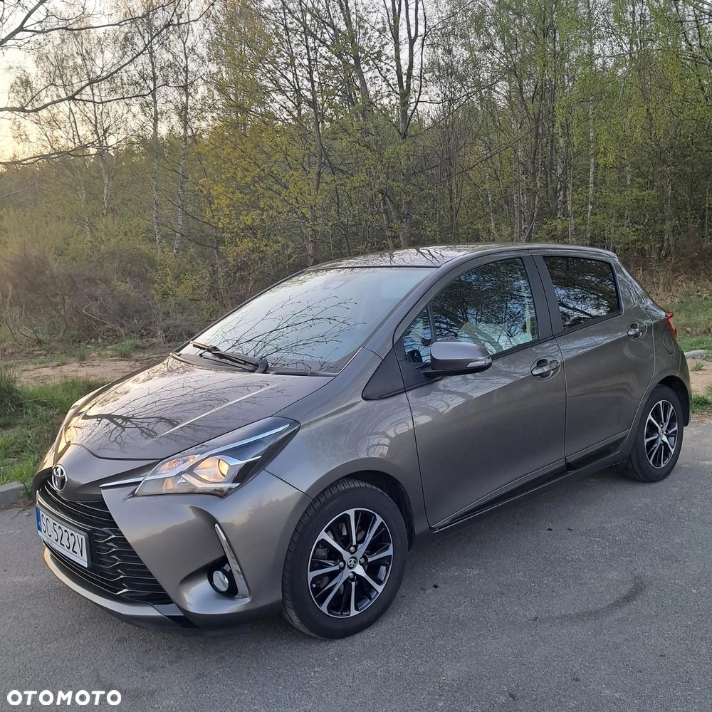 Toyota Yaris 1.5 Premium - 1
