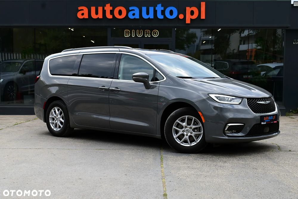 Chrysler Pacifica - 3