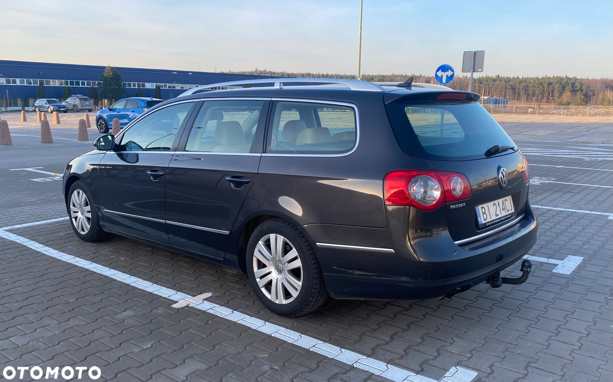 Volkswagen Passat Variant 2.0 Blue TDI DPF Sportline - 6