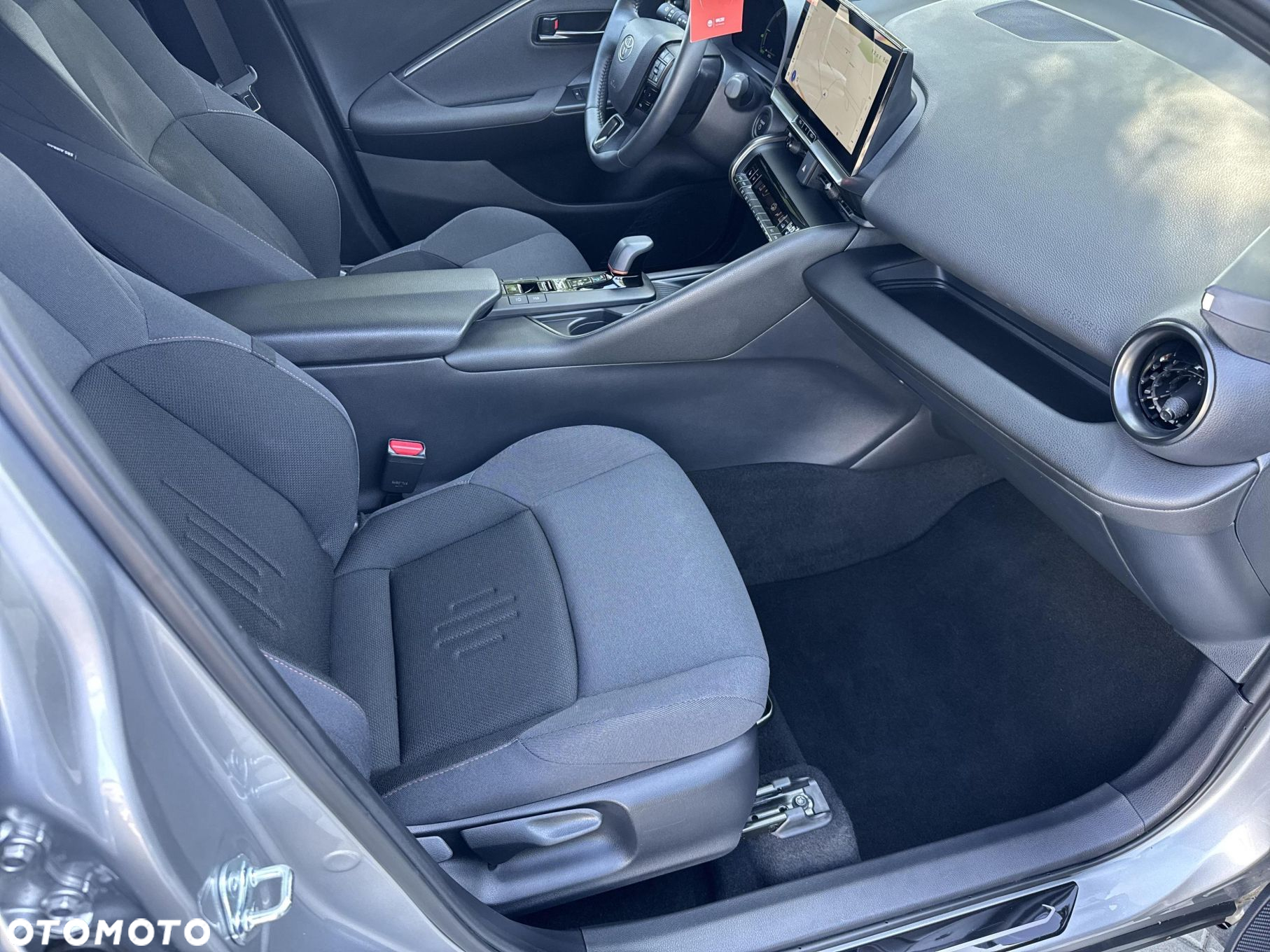 Toyota C-HR - 10