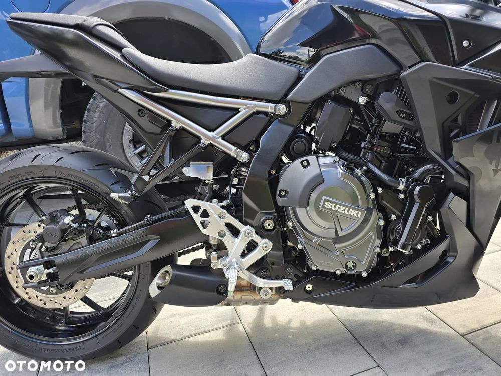 Suzuki GSX-R - 7