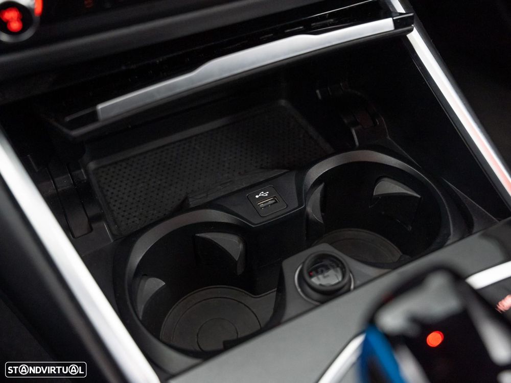 BMW i4 eDrive40 - 26