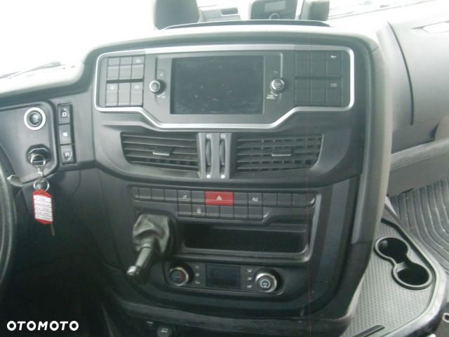 Iveco 460 LNG - 7