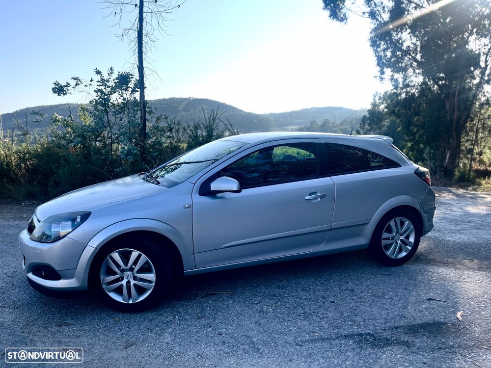 Opel Astra GTC 1.7 CDTI - 1