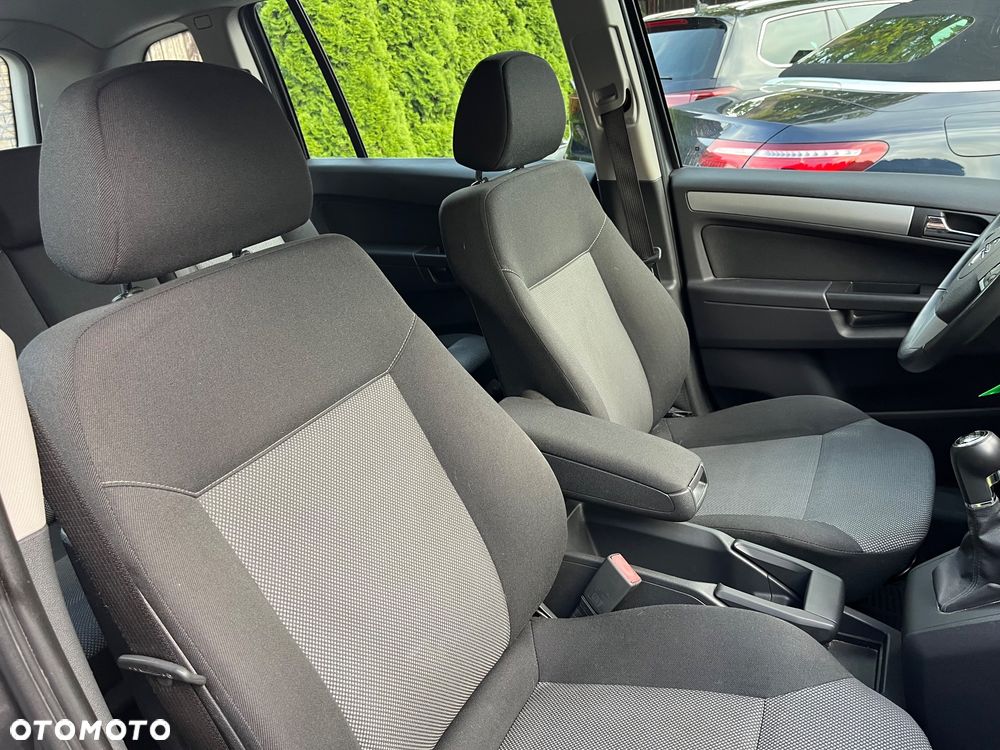 Opel Zafira 1.7 CDTI Edition - 17