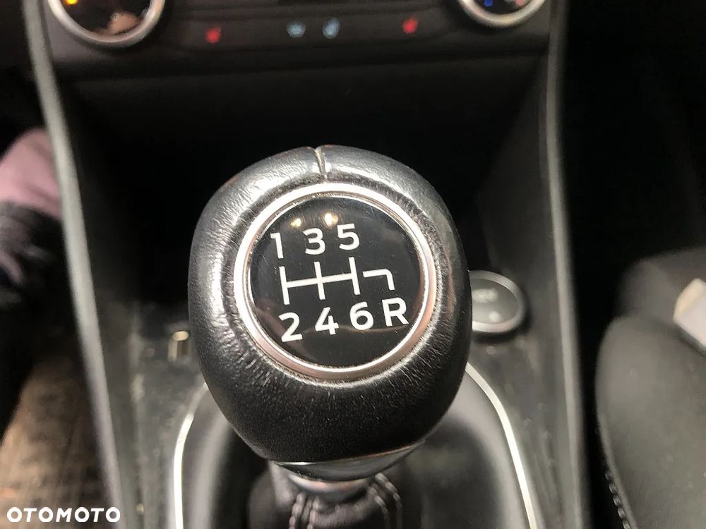 Ford Fiesta 1.0 EcoBoost S&S ACTIVE - 17